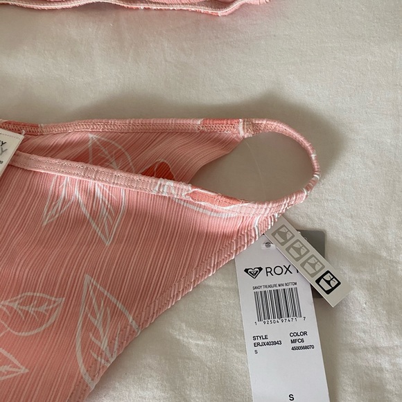 Roxy Bathing Suit Bundle - Picture 2 of 5